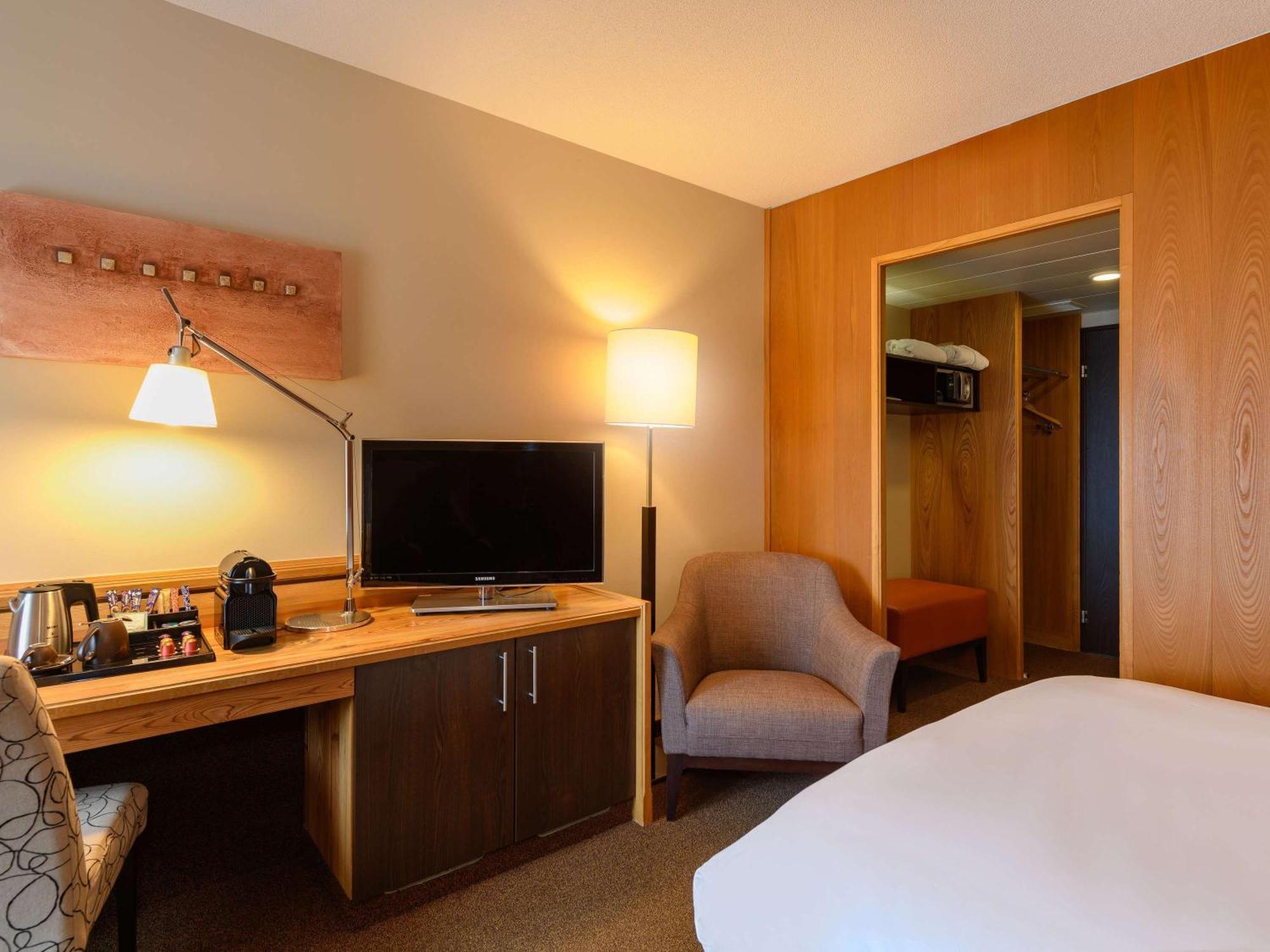 Hotel Moevenpick 4*