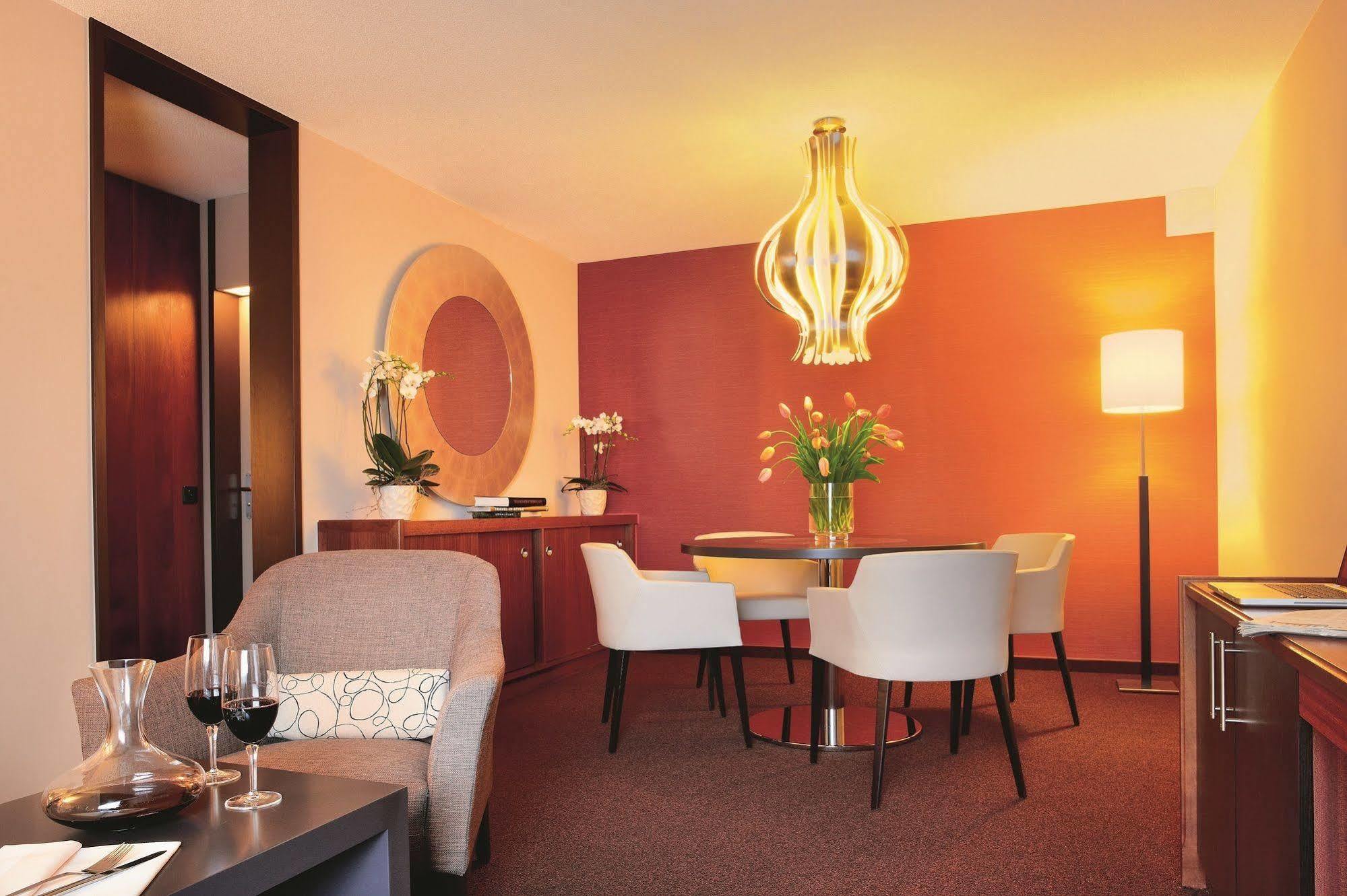 Moevenpick Hotel